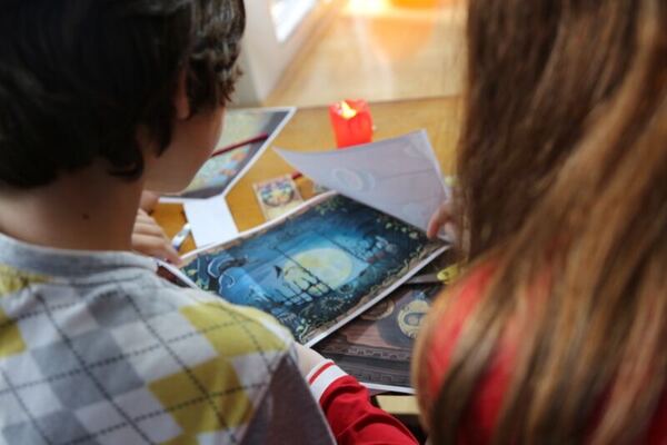 Деца играат Houdini