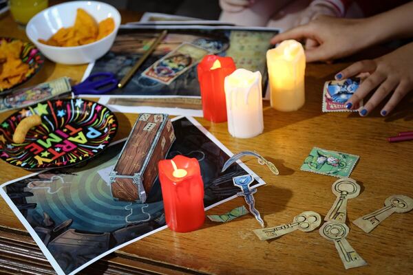 Деца играат Houdini